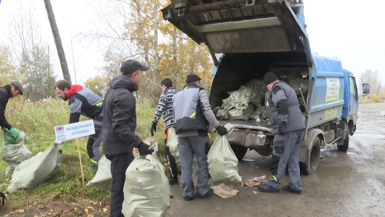 Около сотни активистов приняли участие в экоакции "День реки" в Шелехове